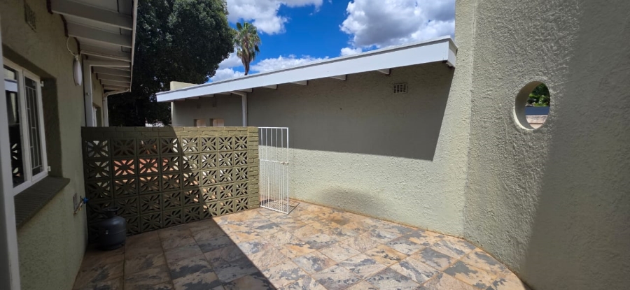 4 Bedroom Property for Sale in Flamwood North West